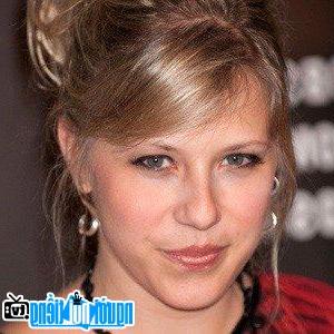 A Portrait Picture of Female TV actress Jodie Sweetin