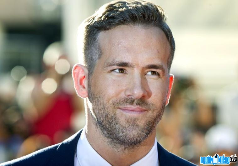 Image of Ryan Reynolds