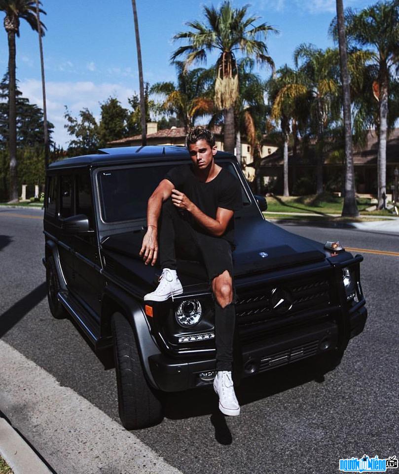 A Latest Photo of Instagram Star Jay Alvarrez