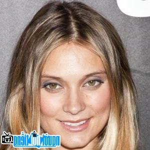 A New Photo of Spencer Grammer- Famous TV Actress Los Angeles- California