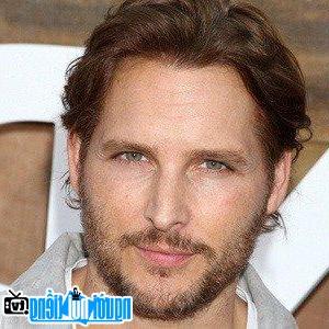 A New Picture of Peter Facinelli- Famous Male Actor Queens- New York