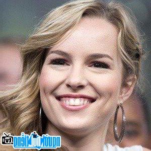 Latest Picture of TV Actress Bridgit Mendler