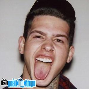 Latest picture of Singer Rapper T Mills