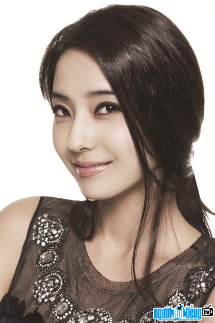 Nữ diễn viên xinh đẹp Han Chae-young