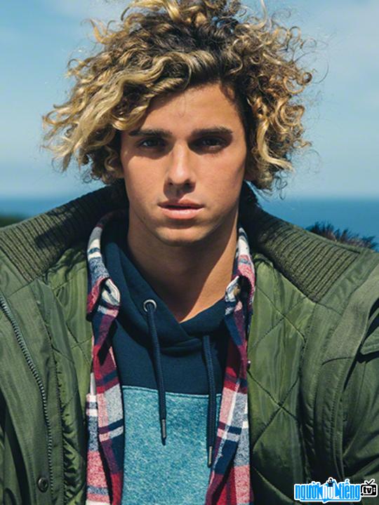 Sao Instagram Jay Alvarrez là một người đam mê bộ môn thể thao mạo hiểm