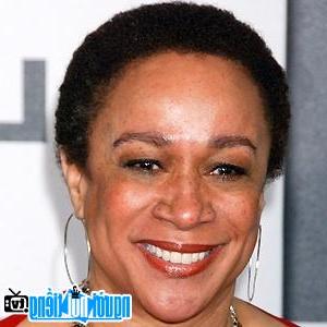 A New Picture of S Epatha Merkerson- Famous TV Actress Saginaw- Michigan