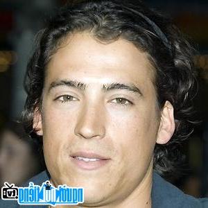 A Portrait Picture of Male TV actor Andrew Keegan
