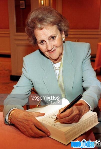 A latest picture of journalist Katharine Graham