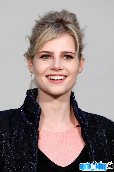 Image of Lucy Boynton