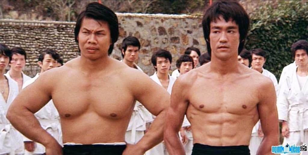 Actor Bolo Yeung(left) and Bruce Lee image