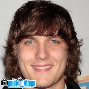 Latest Picture of TV Actor Scott Michael Foster