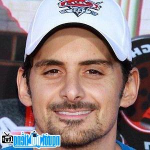 Latest Picture Of Country Singer Brad Paisley