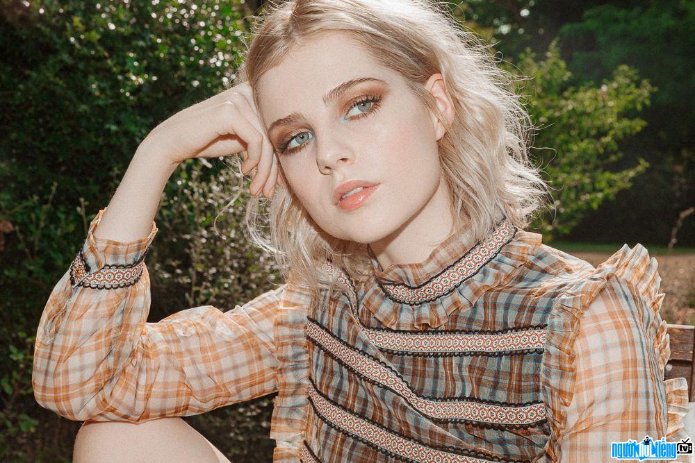 Lucy Boynton is a famous British-American actor