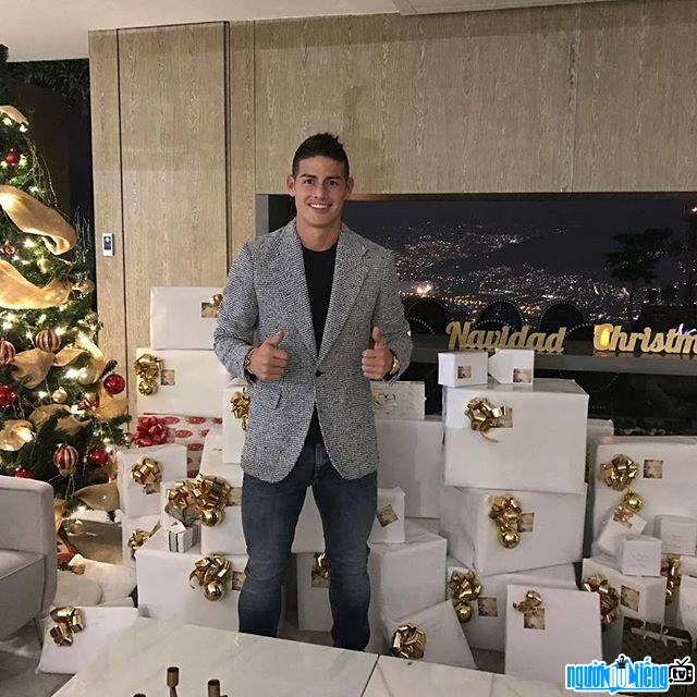 Bridge Player James Rodriguez happily celebrates Christmas