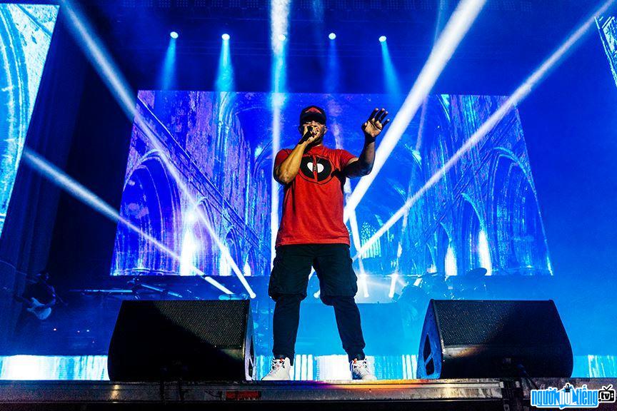 Một bức ảnh mới về Eminem- Ca sĩ Rapper nổi tiếng Saint Joseph- Missouri