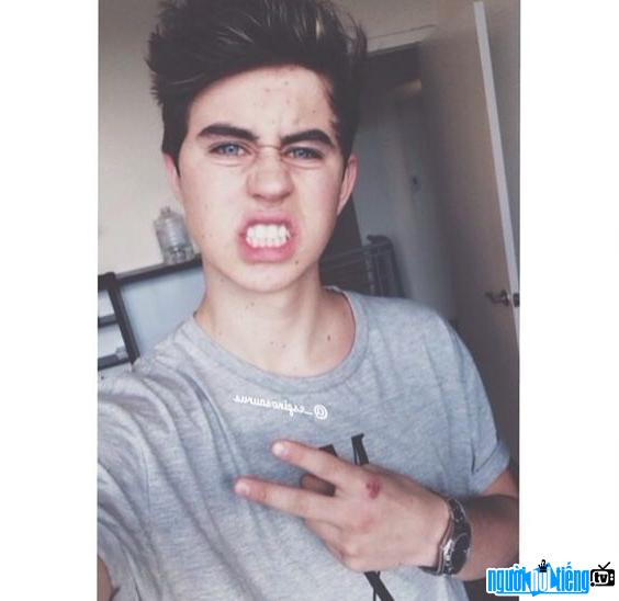 Nash Grier's selfie picture