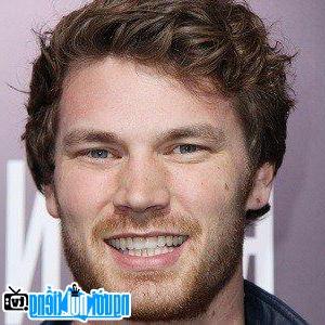 Latest Picture of TV Actor Derek Theler