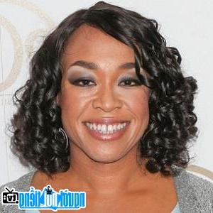 Latest Picture Of Playwright Shonda Rhimes