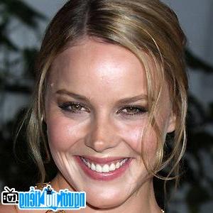 Latest Picture Of Abbie Cornish Actress