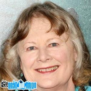 Latest Picture of Actress Shirley Knight