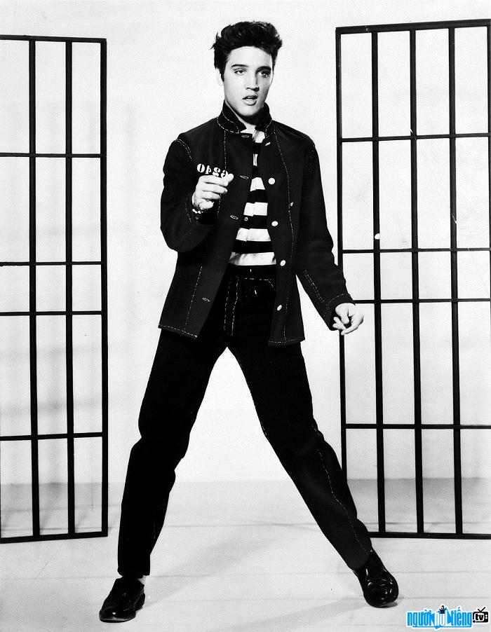 Ca sĩ Elvis Presley được xem là vua của Rock and Roll