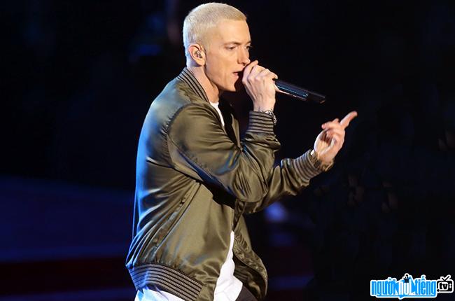 Eminem là rapper hàng đầu thế giới