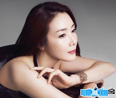 Salty look of actress Choi Ji-woo