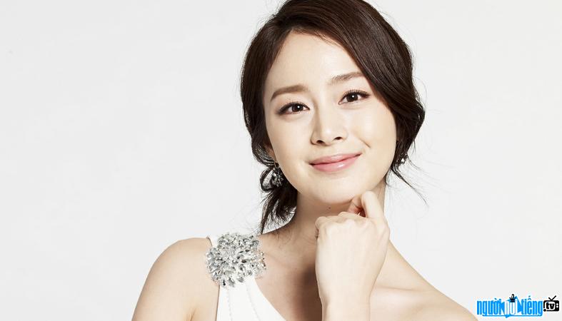 Kim Tae-Hee là đại diện của nhiều thương hiệu nổi tiếng