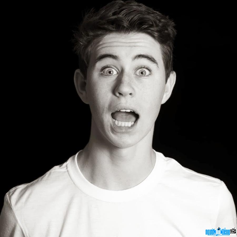 Hình ảnh ngộ nghĩnh của sao vine Nash Grier