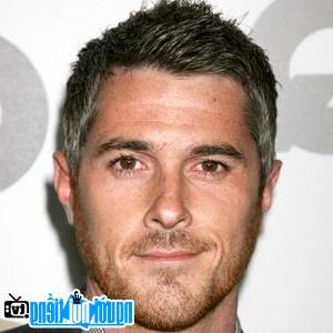 Portrait of Dave Annable