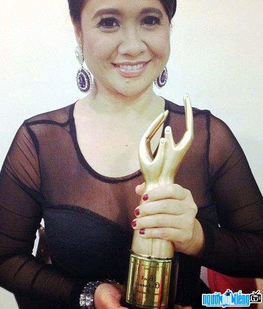 Actor Eugene Domingo received the "Outstanding Actress Award" best"