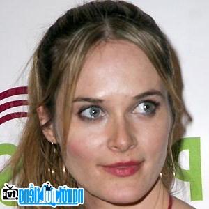 A New Picture of Rachel Blanchard- Famous TV Actress Toronto- Canada