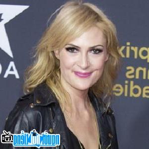 Singer Emily Haines  Emily haines, Height and weight, Bra sizes