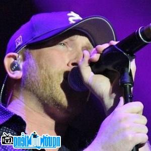 A New Photo Of Cole Swindell- Famous Georgia Country Singer
