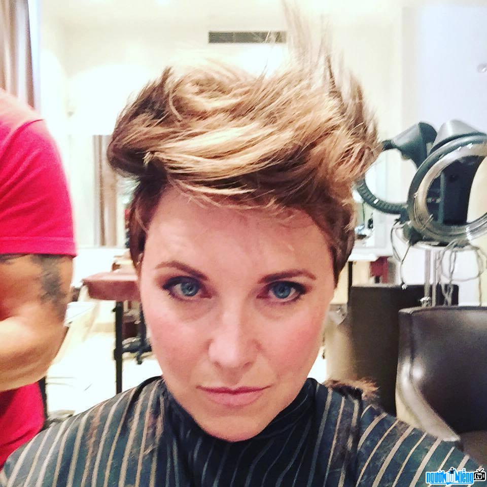 Latest pictures of actress Lucy Lawless