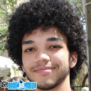 Latest picture of Justice Smith TV Actor