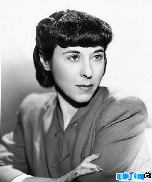 Edith Head beauty in her youth