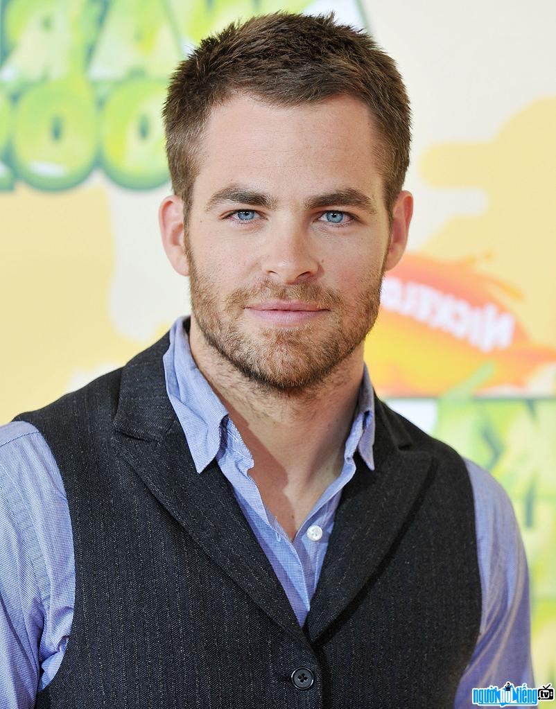 Actor Chris Pine cast in the upcoming Wonder Woman movie