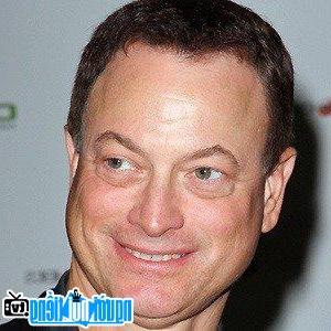 A New Picture of Gary Sinise- Famous Male Actor Blue Island- Illinois