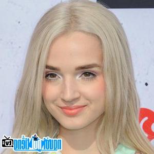 A new photo of That Poppy- Famous American pop singer