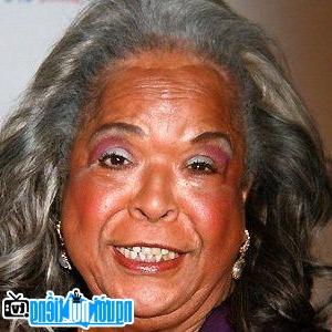 Latest Picture Of Religious Music Singer Della Reese