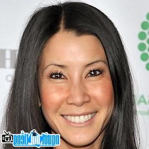 Một hình ảnh chân dung của Dẫn chương trình truyền hình Lisa Ling