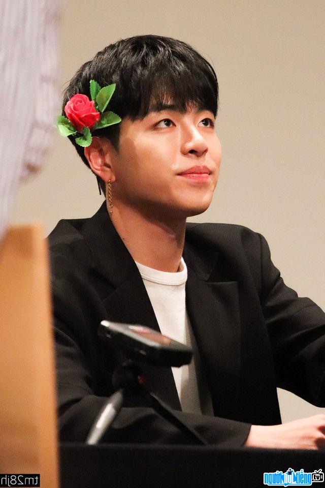  Picture of singer Koo Junhoe