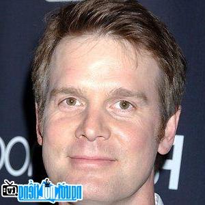 A New Picture of Peter Krause- Famous Minnesota TV Actor