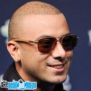 A new picture of Wisin- Famous Puerto Rican world singer