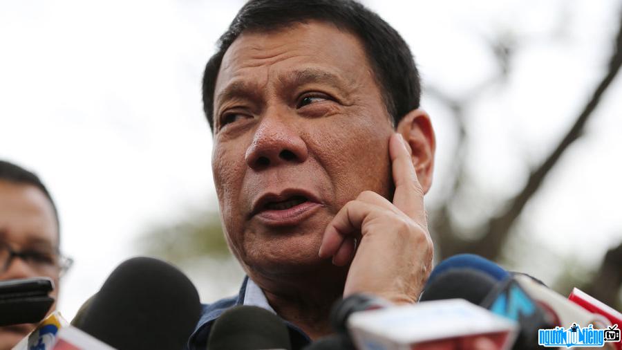 Tổng thống Rodrigo Duterte đang chiếm được cảm tình của người dân Philippines