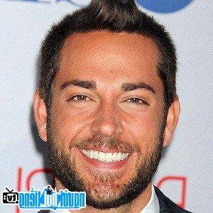 Latest Picture of TV Actor Zachary Levi
