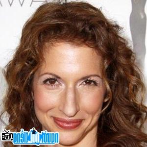 Latest Picture of Actress Alysia Reiner