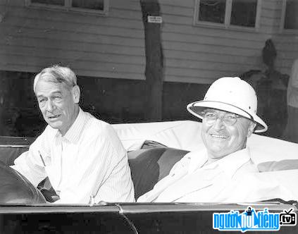 Picture of Harry Truman and Charles Ross