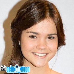 A Portrait Picture of TV Actress Maia Mitchell picture
